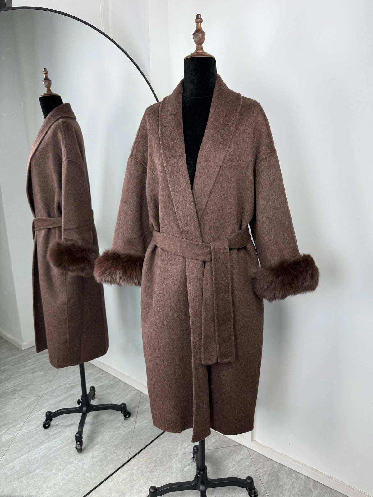 Women's Short Faux Fur Coat – Elegant Belted Winter Jacket with Shawl Collar