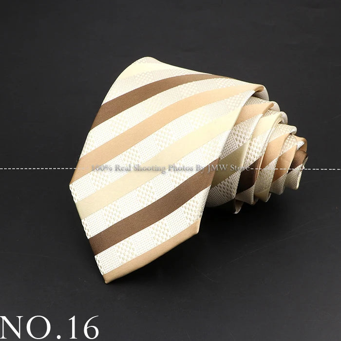 Luxury Paisley Men’s Business Necktie . Wedding & Formal Tie