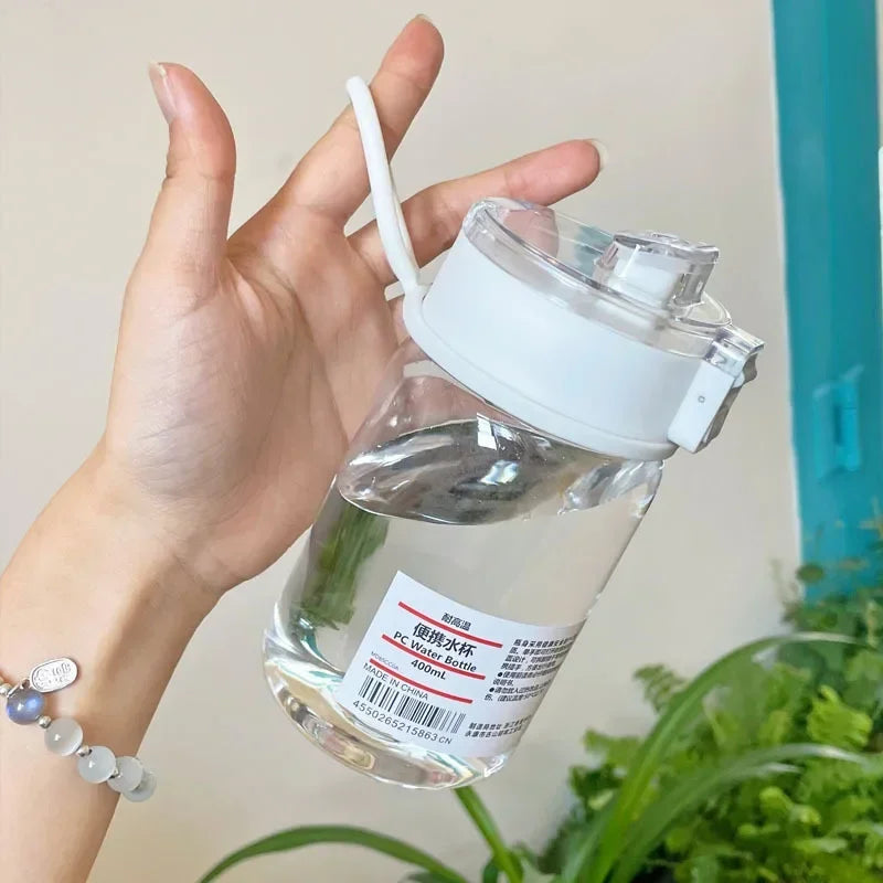 Portable Infuser Water Bottle . Leakproof Fruit Infusion Bottle for Everyday Hydration