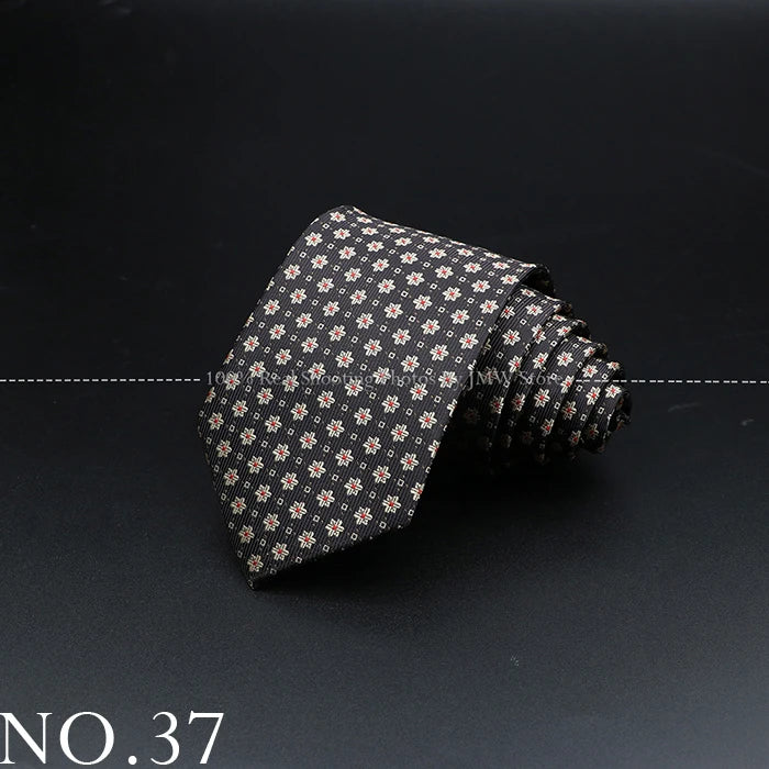 Luxury Paisley Men’s Business Necktie . Wedding & Formal Tie