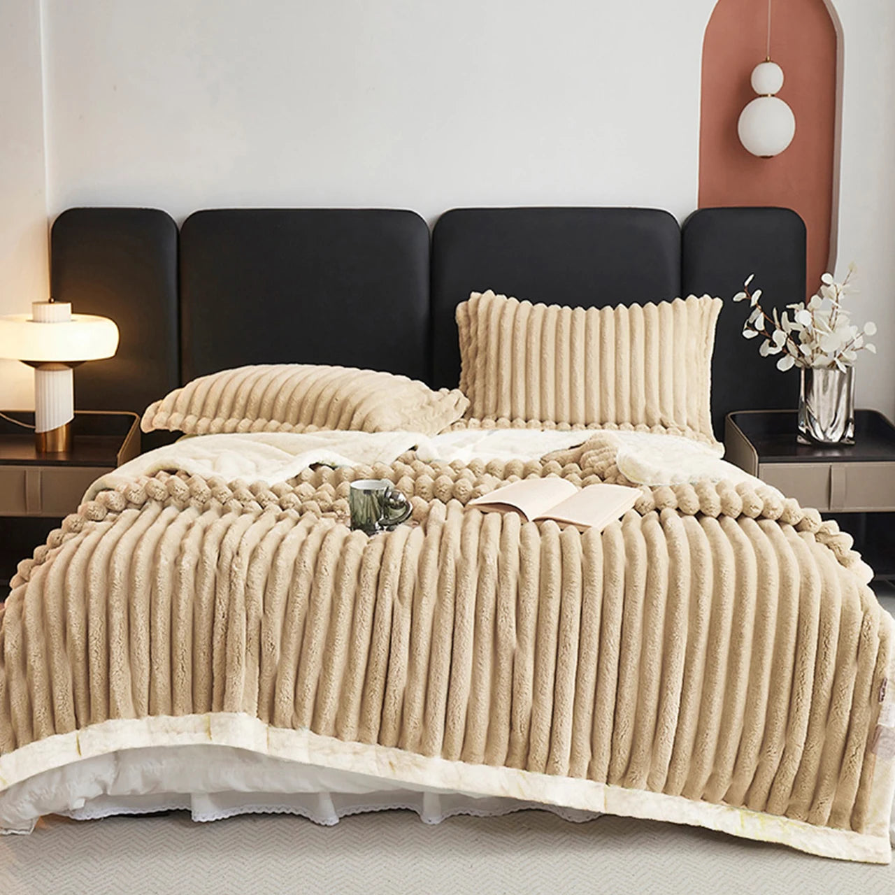 Luxury Weighted Sherpa Fleece Blanket . Ultra Soft Faux Rabbit Fur Throw for Bed & Sofa
