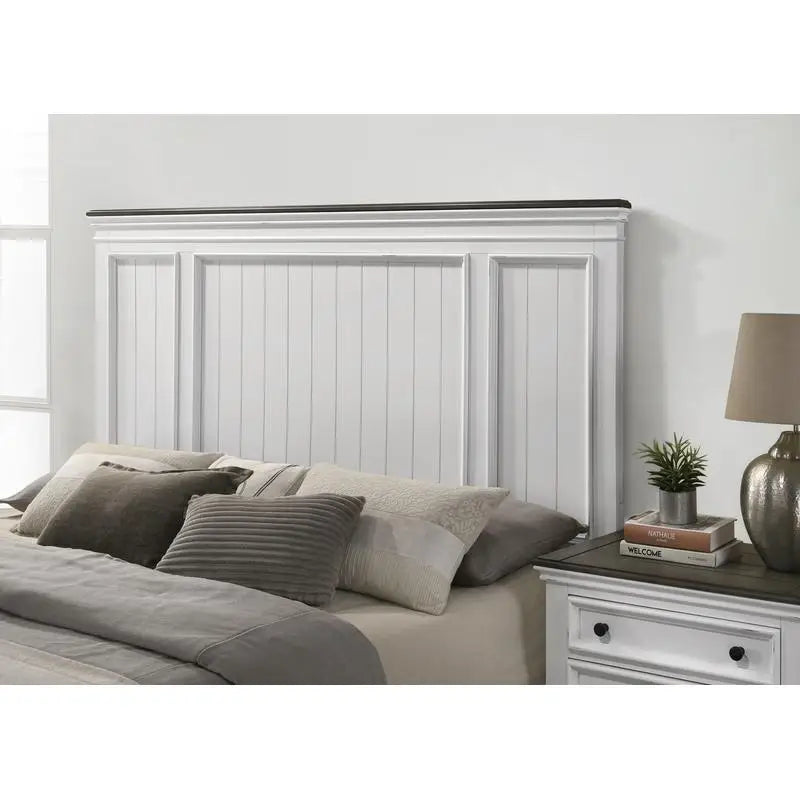 Shiplap Panel Queen Bed Set with Dresser, Mirror, and 2 Nightstands for a Cozy Bedroom