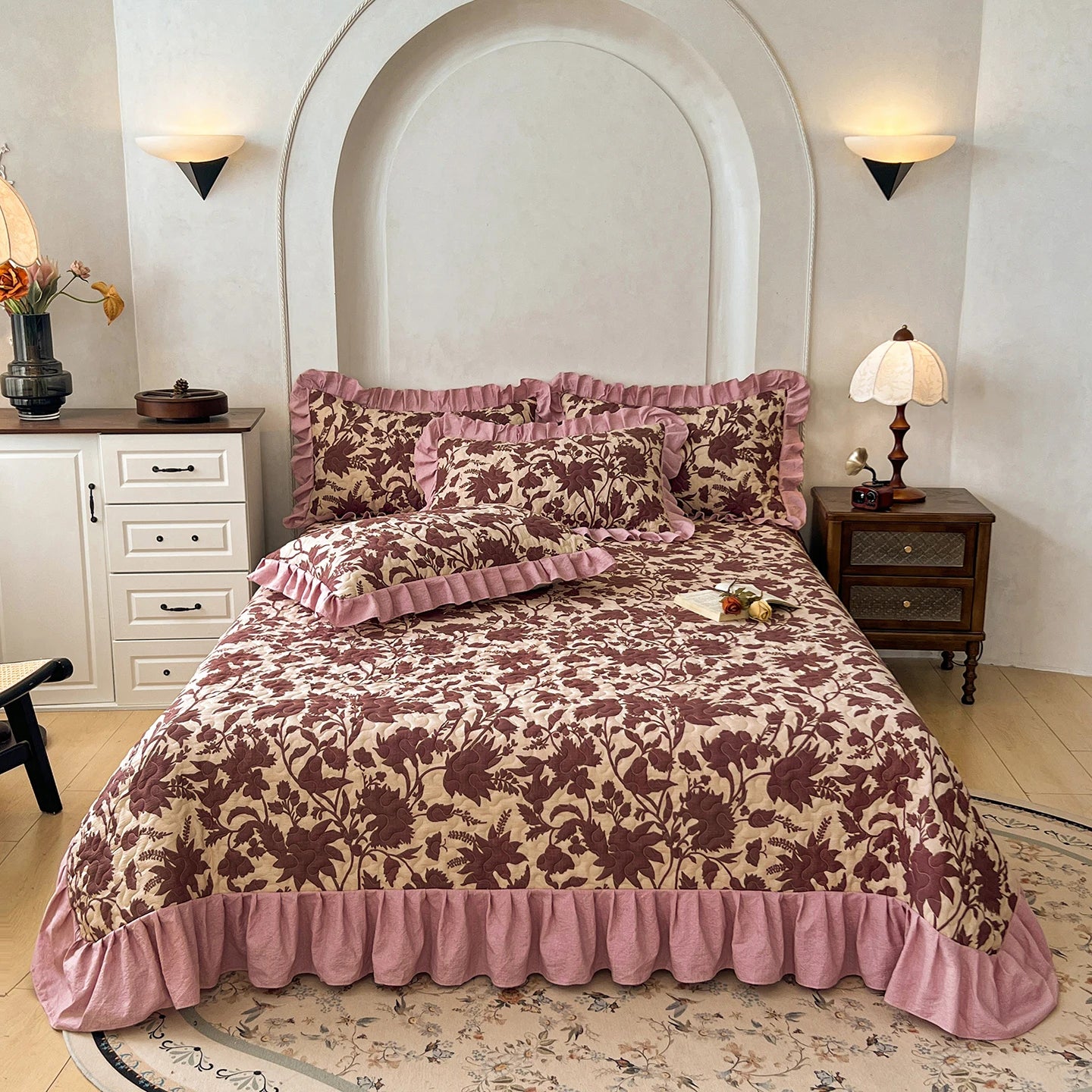 Elegant Floral Quilted Bedspread Set with Ruffle Trim