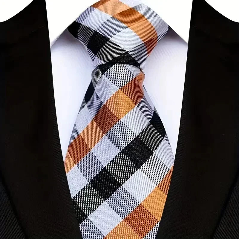 Luxury Men’s Plaid Business Necktie. Classic Checkered Jacquard Tie