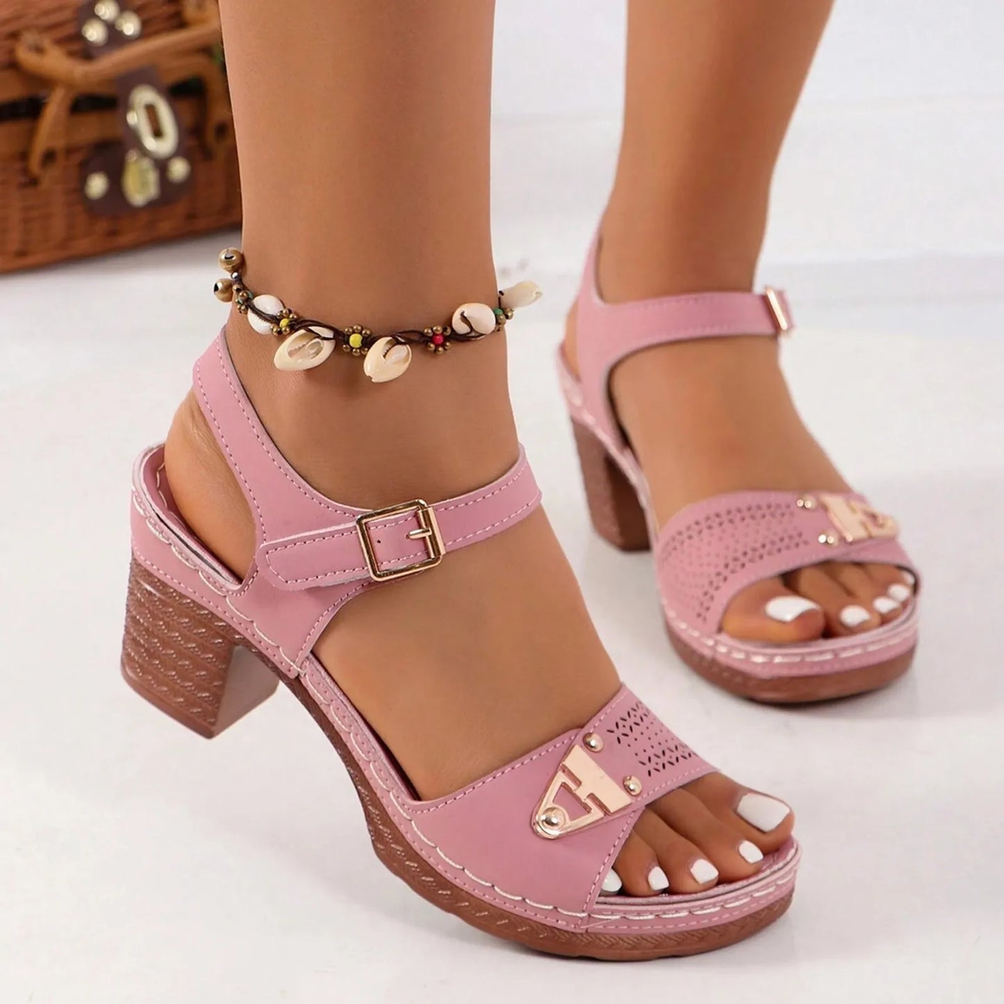 Young Girls' Fashion Sandals With Adjustable Buckles Multi-Strap Thick Medium Heel Solid Color One Line Sandals For Women Sexy