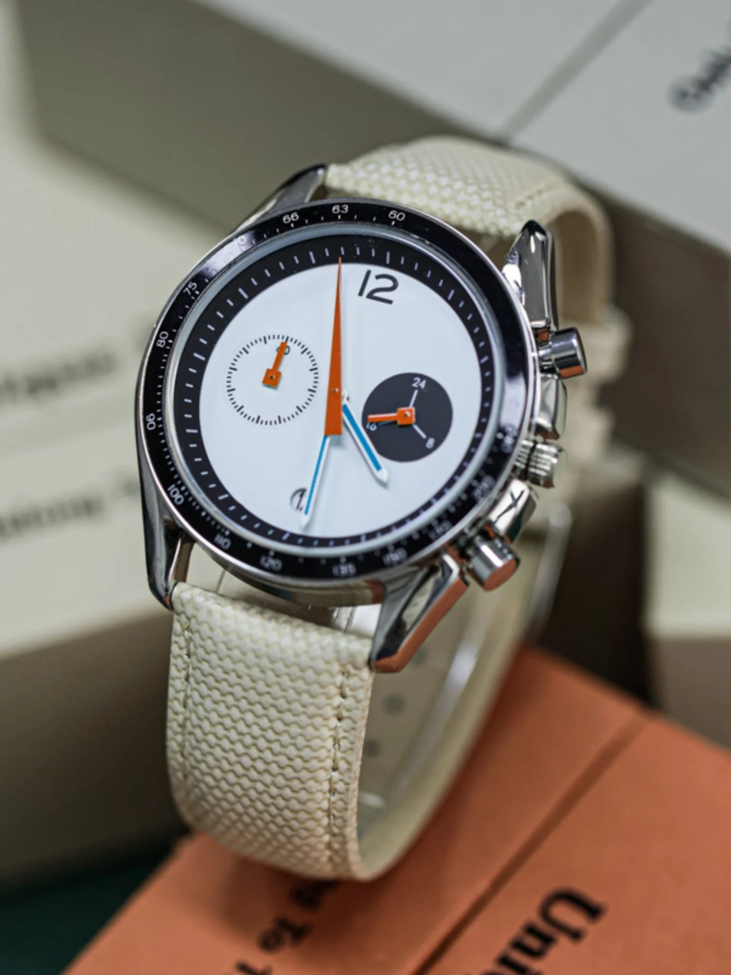 CILOA Vintage Luxury Quartz Watch .Classic Leather Strap Fashion Timepiece