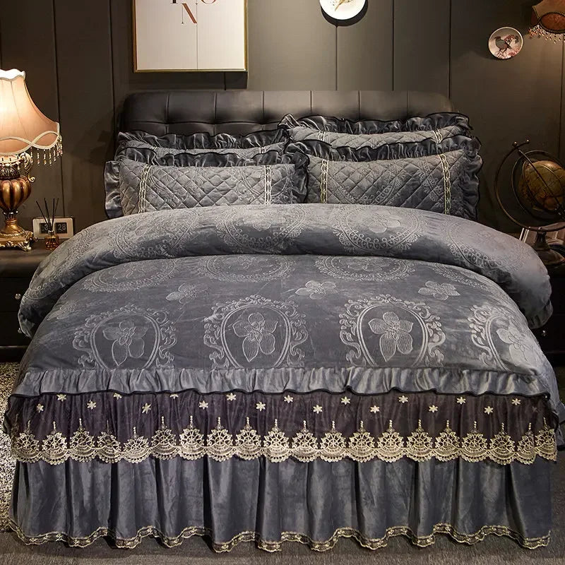 Luxury 4-Piece Embossed Velvet Lace Bedding Set