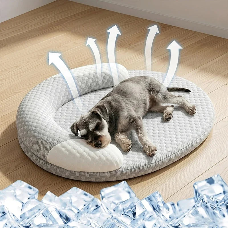Self Cooling Plush Pet Bed for Dogs & Cats . Soft Round Calming Bed with Washable Cover