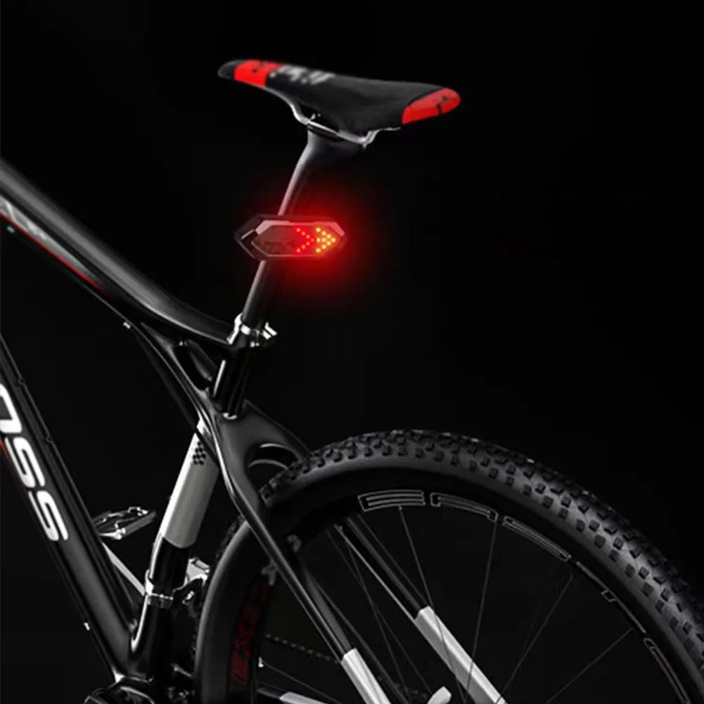Remote Bicycle Rear Light IPX4 Waterproof Bike Turn Signal Lights 900mAh LED Bicycle Lamp Bike Wireless Remote Control Taillight