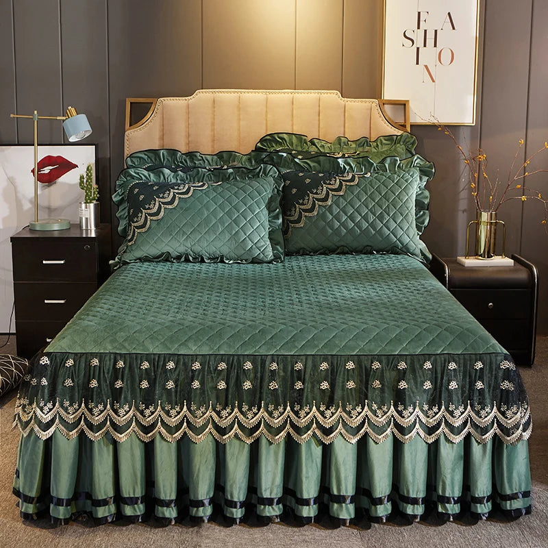 Luxury Dark Blue Quilted Lace Bedspread Set