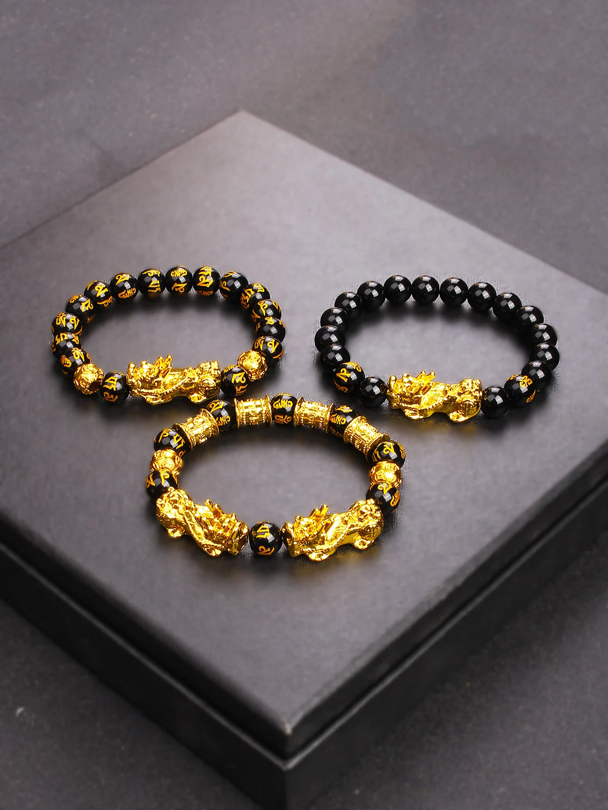 Feng Shui Wealth & Luck Bracelet with Black & Golden Beads